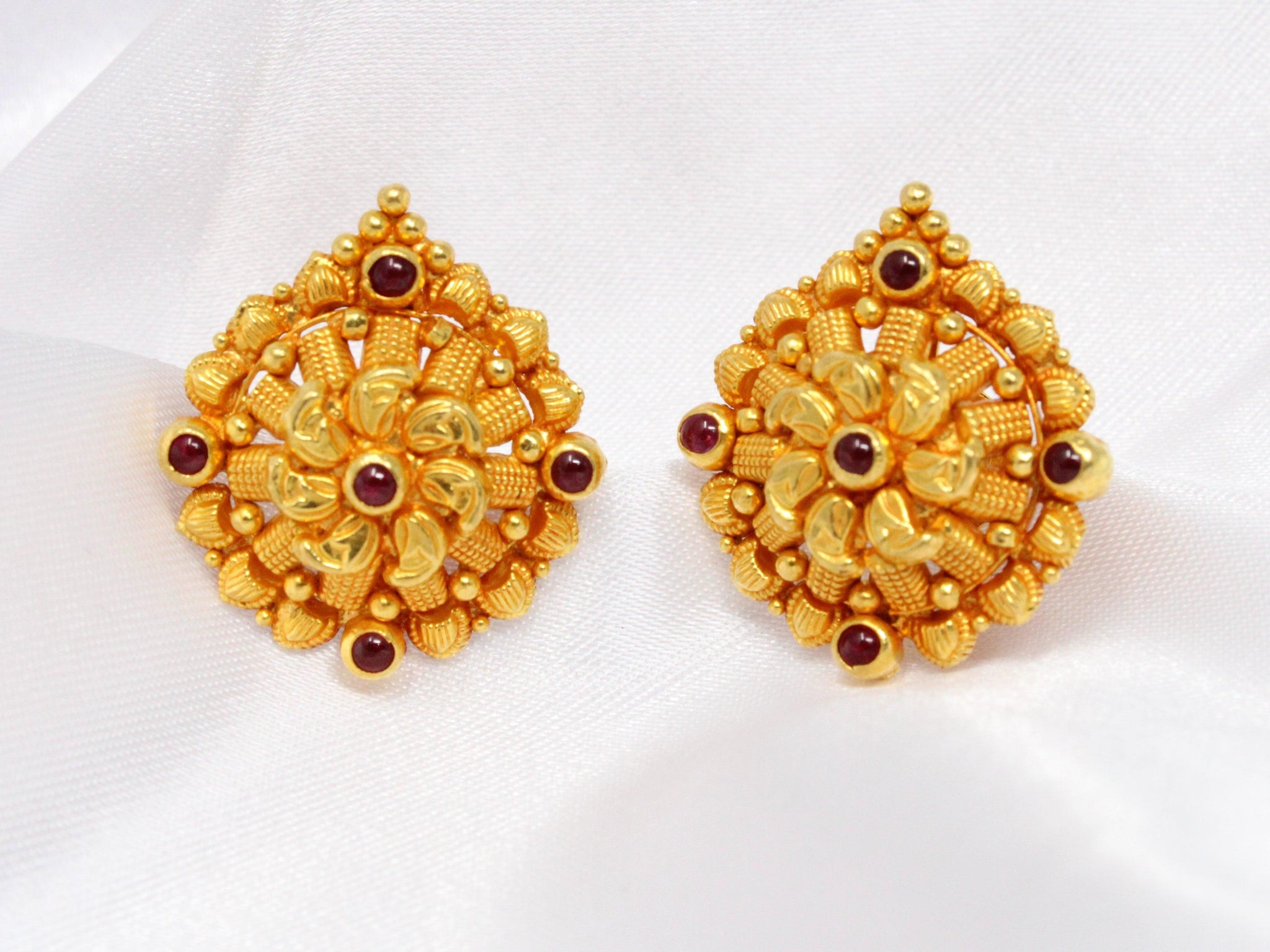 Red Stone Stud