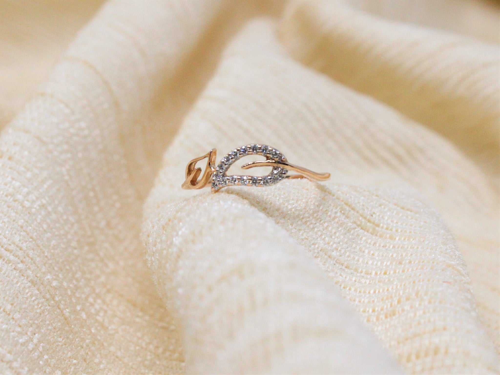 Leaf Diamond Ring