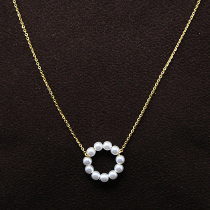 Circle Shape Pearl Necklace
