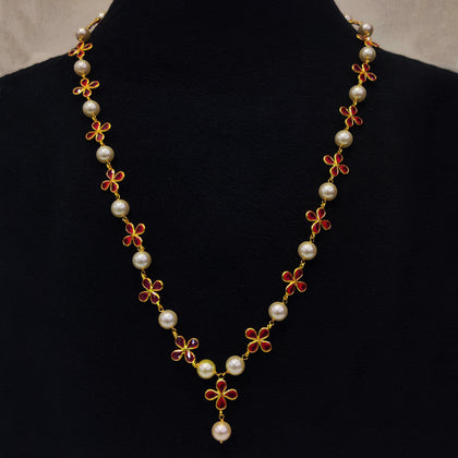 Red Stone Flower Necklace With Pearl Hanging