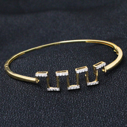 Wall Shape Bangle