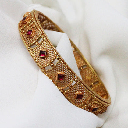 Net Design Stone bangle