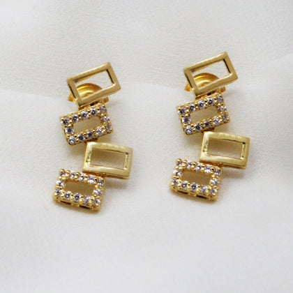 Rectangle shaped earring