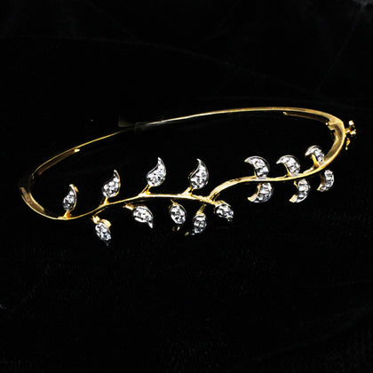 Leaf shape Bangle