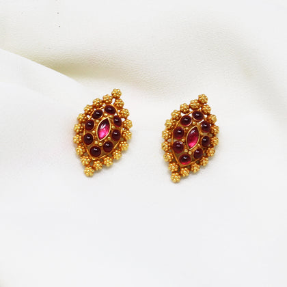 Bud Shape Pink Stone Earring