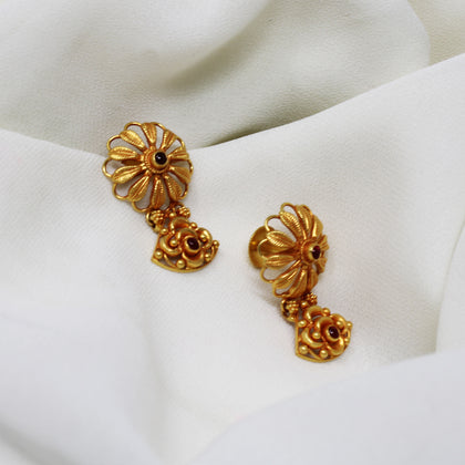 Flower Shape Hanging Earring